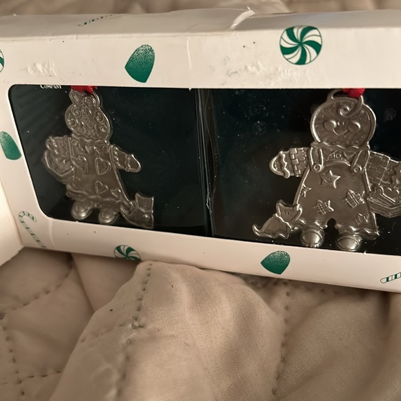 Roger &Ginger pewter longenberger ornaments - Picture 5 of 5